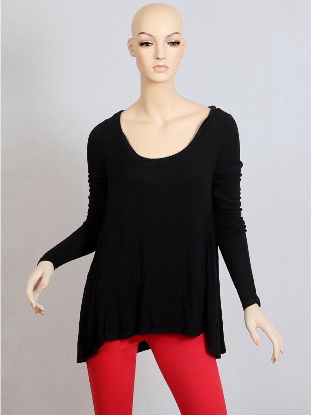 Free People Black Long-Sleeve Scoop Neck Tunic viscose stretch